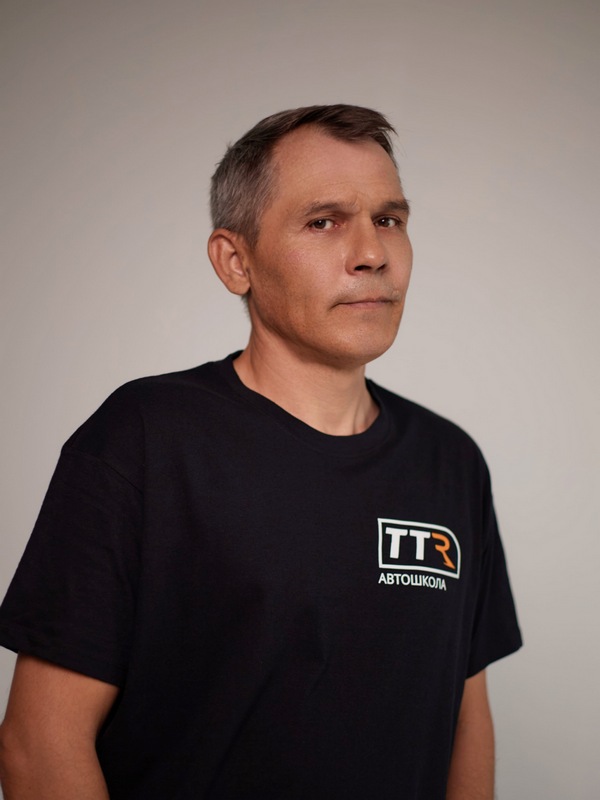 Автоинструктор Мещеряков Валерий Николаевич
